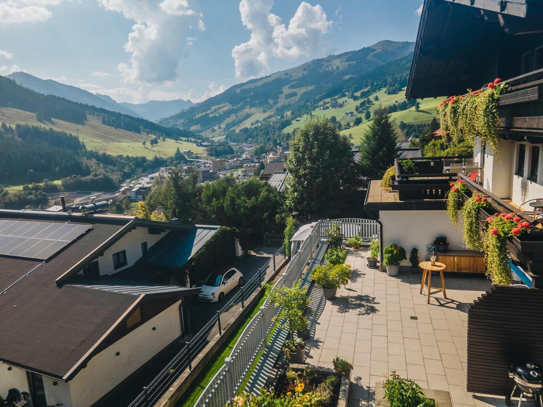 Pension Vier Jahreszeiten Saalbach-Hinterglemm Luaran gambar